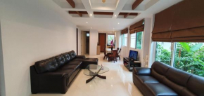 Diamond suites resorts condominium